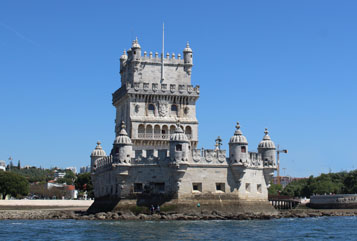 Historic and Cultural Boat Tour in Lisbon