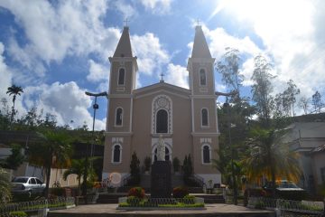Apiacá recebe sessão gratuita do Cine Solar ao ar livre na Pracinha do Coreto