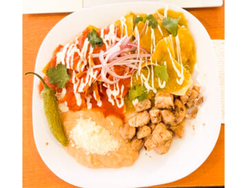 Chilaquiles con Pollo