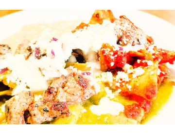 Chilaquiles con Arrachera