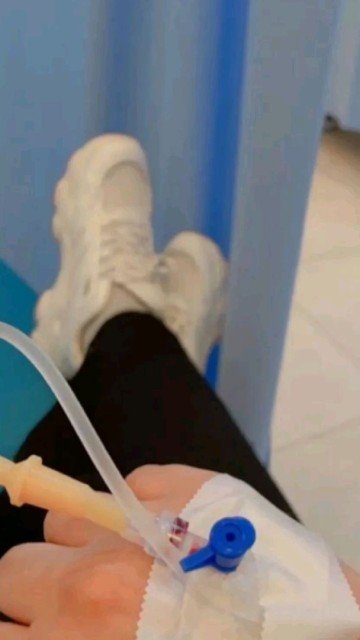 بنت تعبان في المستشفى.