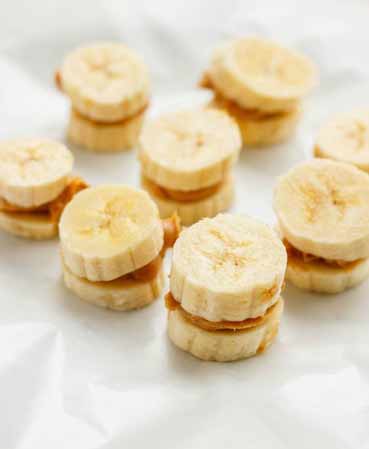 Banana peanut butter bites