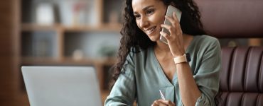 person operating a franchise from home