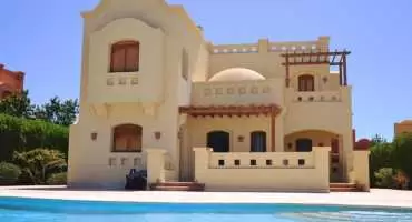 3 Bedroom Villa For Sale in West Golf - El Gouna