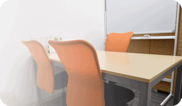 一般的なカウンセリングルームと『こころの羽』の違い