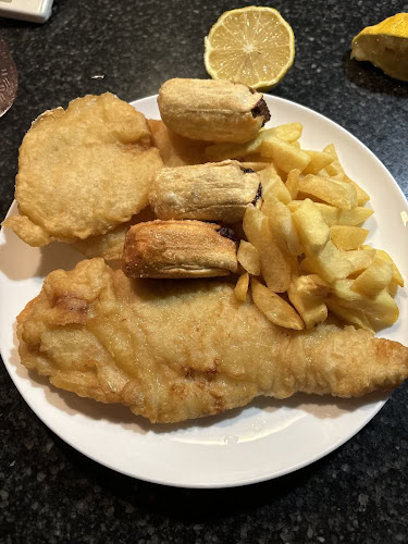 Off The Boat Fish & Chippery & Kebab — fish and chip shop in Cranbourne North, Victoria