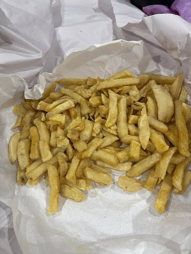 Tuk's Take Away — fish and chip shop in Para Vista, South Australia