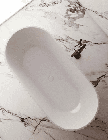 Henley Collection Bathtub