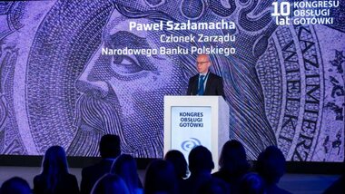 członek zarządu NBP, Paweł Szałamacha.