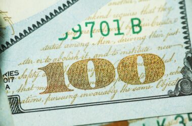 How to Earn 10 Percent Interest a Year