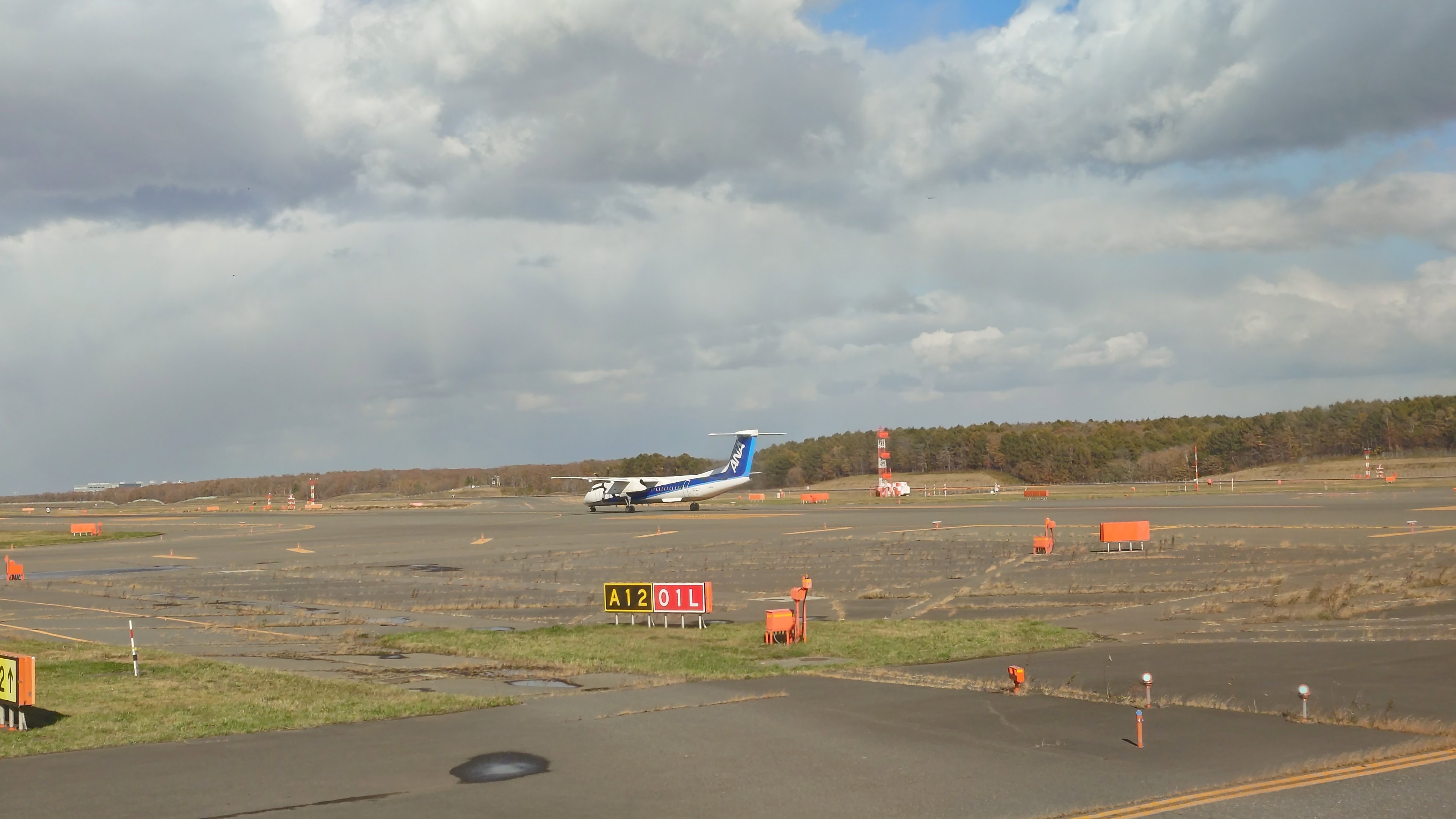 23.離陸を待つ機体