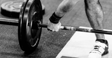 Top-Tips-for-Shifting Stubborn Fat using-weights
