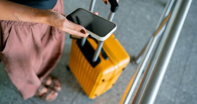 The Tech Habits That Make Travel Easier