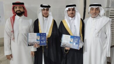 جانب من حفل تخرج طلاب مدرسة الحديبية المتوسطة بمحافظة الأحساء.