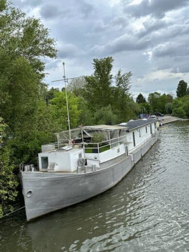Da würde ich auch gerne drauf wohnen auf diesem Schiff