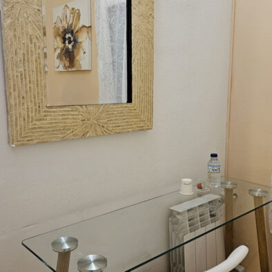 Habitación individual con baño compartido