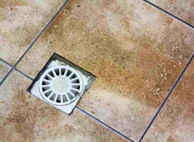 Drain cover unsuitable for catching hair to prevent buildup in older pipes