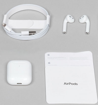 Разница между Apple AirPods 2 и Samsung Galaxy Buds 2: что лучше купить? 1 Комплектация AirPods 2