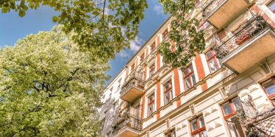 Idyllische Ansicht einer Hausfassade