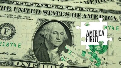 banknot dolarowy z puzzli, napis America First