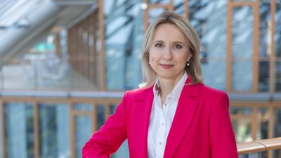 wiceprezes EBI odpowiedzialna za działalność banku w Polsce Teresa Czerwińska