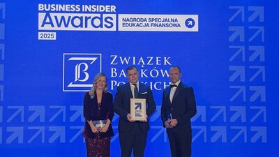 Gala Business Insider Awards 2025. Tadeusz Białek (w środku). Źródło: ZBP