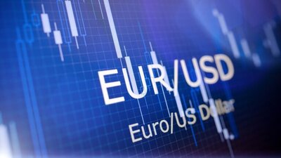 ekran notowań, napis EUR/USD
