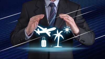 ubezpieczenia, wirtualne ikony samolotu, palmy bagażu, mężczyzna osłania dłońmi