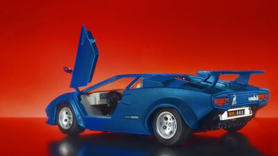 Subject photography: car models