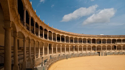 Budget travel guide to Spain