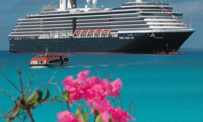 ms Zuiderdam at Half Moon Cay