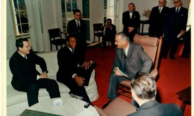 Jim Brown Civil Rights Activist and Football Legend Dies at 87
