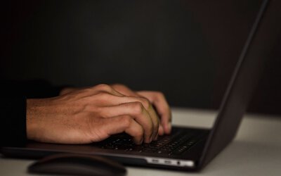 AI Tender Questions Are Changing: What Clarifications Reveal