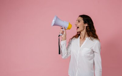 Should You Disclose AI Use in a Tender? What Buyers Ask