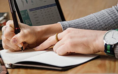 Cheat Sheets: NetSuite Reports vs Saved Searches