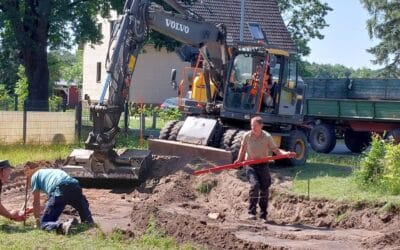 Erste Arbeiten für eine Boulebahn