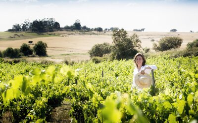 Susana Esteban entre viñas