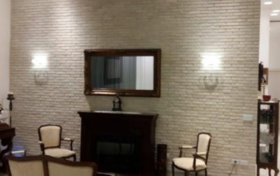 עיצוב מלון עם בריקים