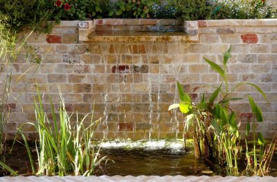 בריקים מפירוק צהוב אדום לגינה