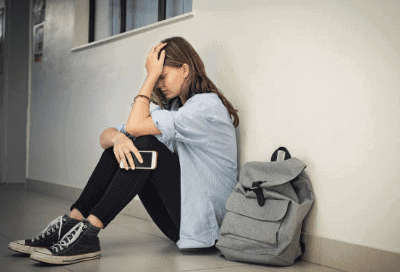 harcèlement scolaire accompagnement psychopraticienne Trévoux Ain