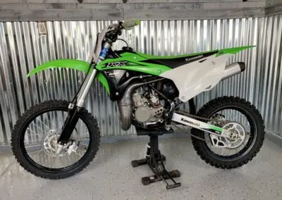 Mid sized dirt bike