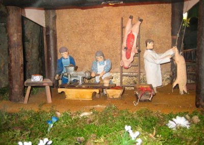 Escuartando y haciendo chorizos en 2005.