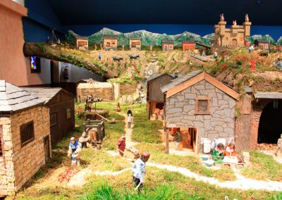 Echándole a las gallinas en 2011.