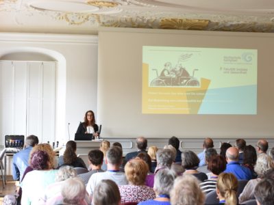 Fachtag Irsee 2019 3 Netzwerk, Kaufbeuren, Ostallgäu, Demenz, Demenzhelferschulung, Schulung, Weltalzheimertag, Palliativ, stationär, ambulant, Hospiz, SAPV, Krankenhaus, Anschlussbehandlung, Rehabilitation, Altenheim, Pflegeheim, Versorgung, Senioren, Aktivitäten, Pflege, Pflegeservice, Hospitalstiftung, Seniorenbeirat, Seniorenbüro, Hilfe, pflegende Angehörige, Alzheimer, Betreuung, Unterstützung zu Hause, haushaltsnahe Dienstleistungen, Unterstützung im Alter, Demenzkrank, Hilfe bei Demenz, Beratung, Seniorenbegleiter, Besuchsdient, ehrenamtlich, Helfer, vernetzt