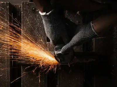 CNC Grinding Machines: Precision Surface Finishing for Complex Components