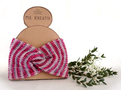 Detta tjocka pannbandet är luftigt med en riktigt mjuk känsla. Det är underbart under de kallare månaderna!