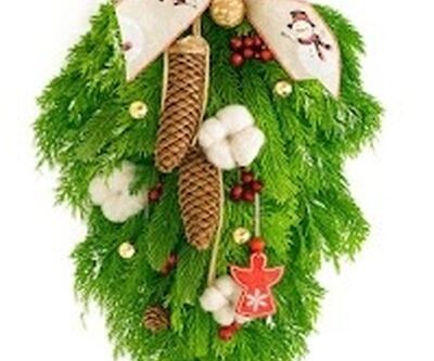 中日文化センター・クリスマススワッグ