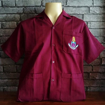 เสื้อช็อปสีแดงเลือดหมู ปักโลโก้หน้าอก