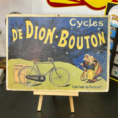 "Cycles De Dion-Bouton" (Puteaux), Ates Werbeschild aus lithografierter Pappe, rückseitig Reparatur-Tarife usw