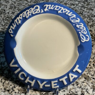 VICHY-ETAT 'C'est l'instant Célestins' - Reklame-Aschenteller aus Frankreich um 1950 (MDL)